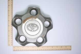 Toyota Tundra Sequoia 2007 08 09 10 11 12 13 14 15 16 17 18 19 20 2021 OEM Center Cap  426030C051