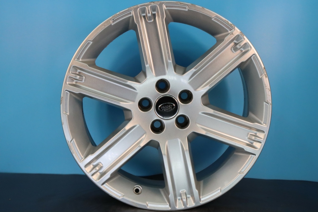2012 Land Rover 19" OEM Rim