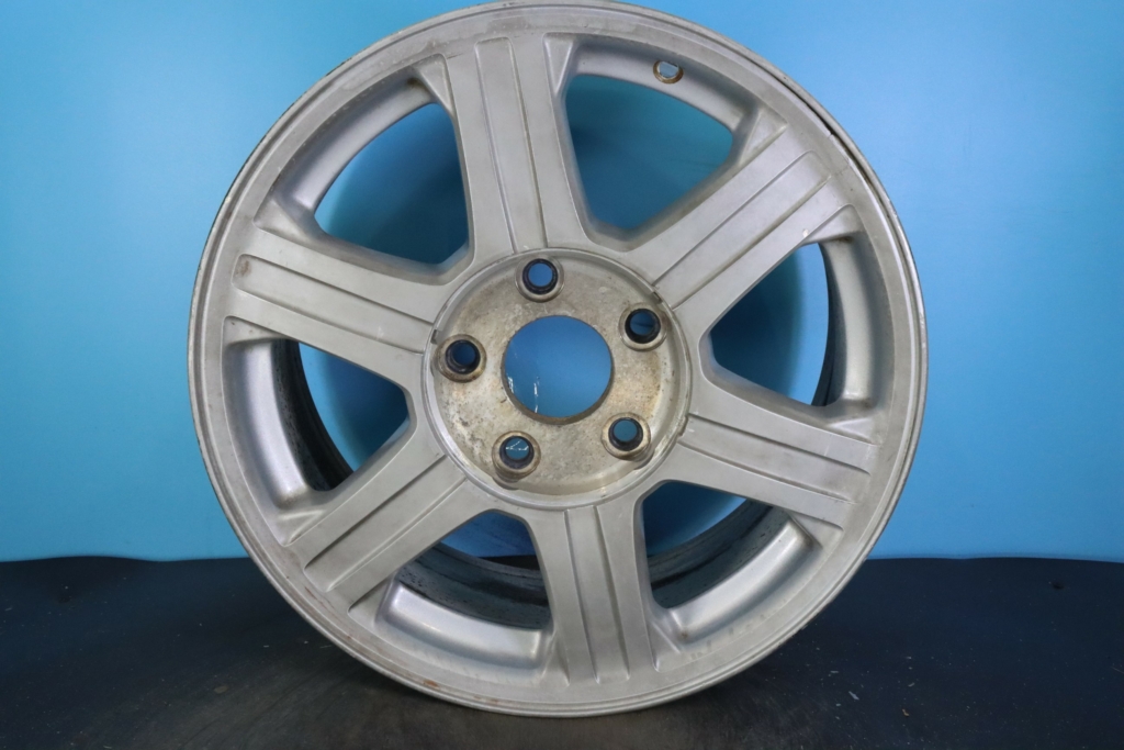 2004-2008 Chrysler Pacifica 17" OEM Rim