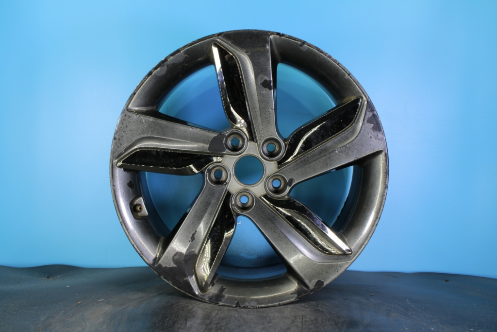 2013-2015 Hyundai Veloster 18" OEM Rim