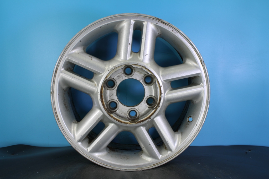 2003-2006 Ford Expedition 17" OEM Rim