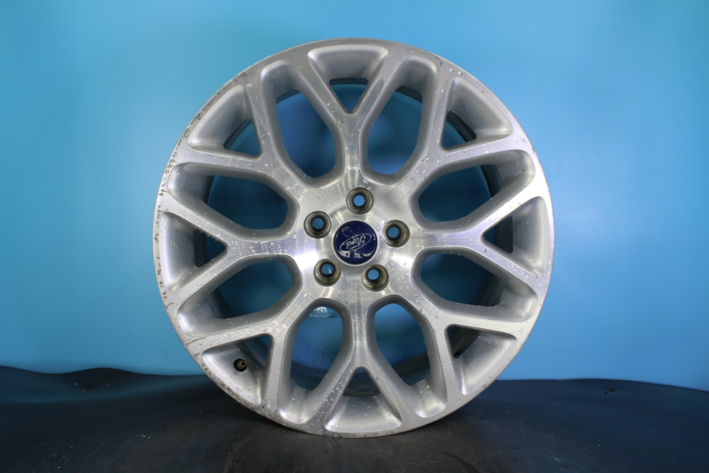 2013-2015 Ford Fusion 19" OEM Rim