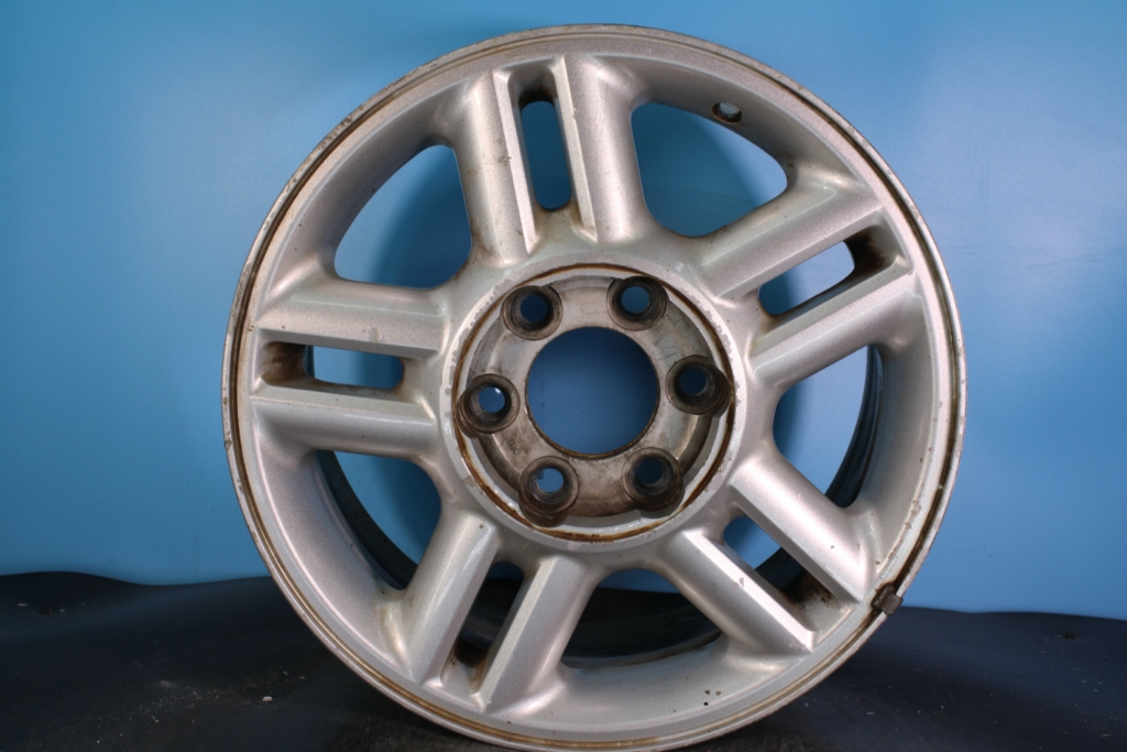 2003-2006 Ford Expedition 17" OEM Rim
