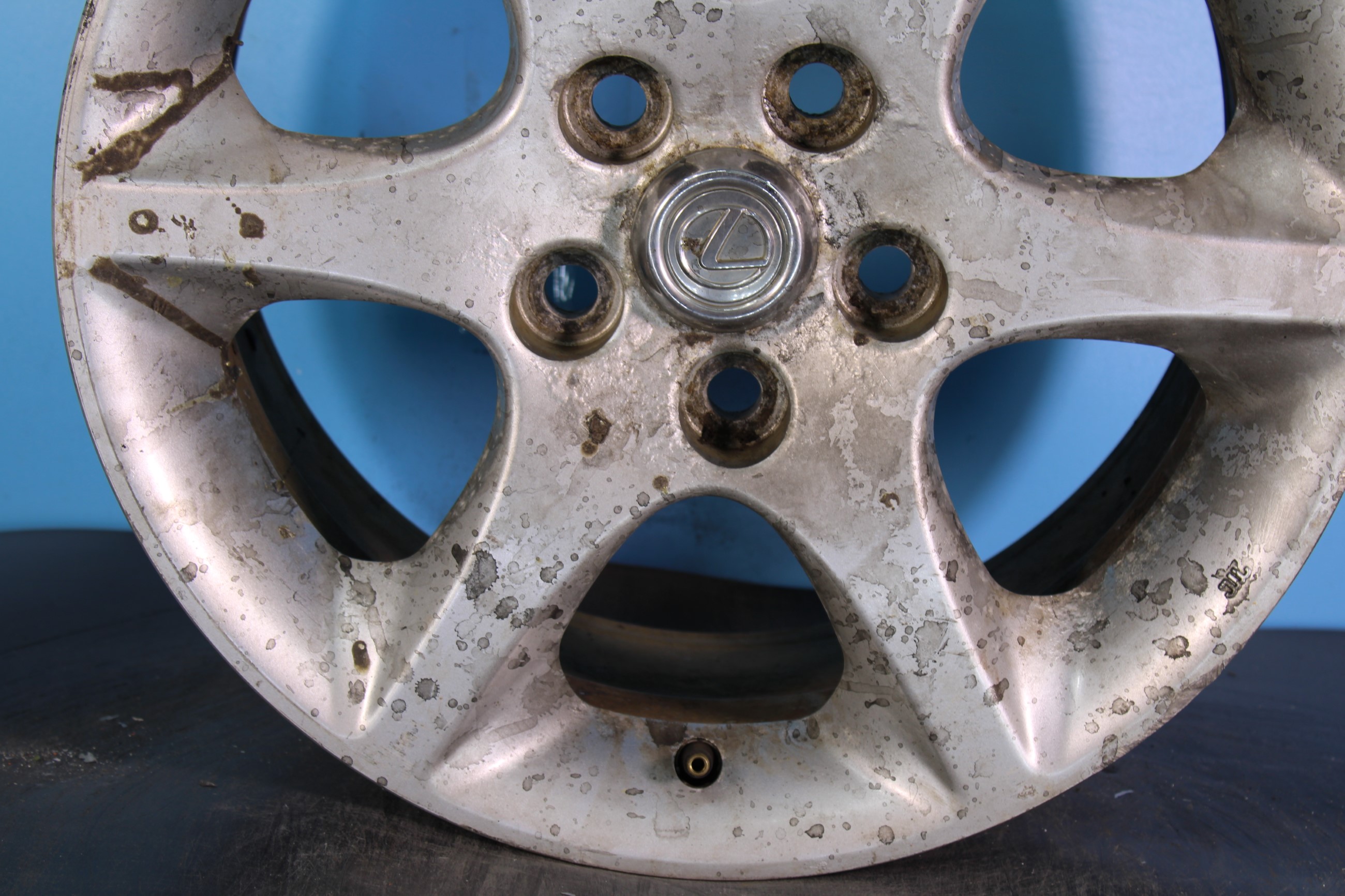 Lexus GS300 GS430 2001 02 03 04 2005 16" OEM Rim Wheel 74168 426113A230 94114941 - Image 2