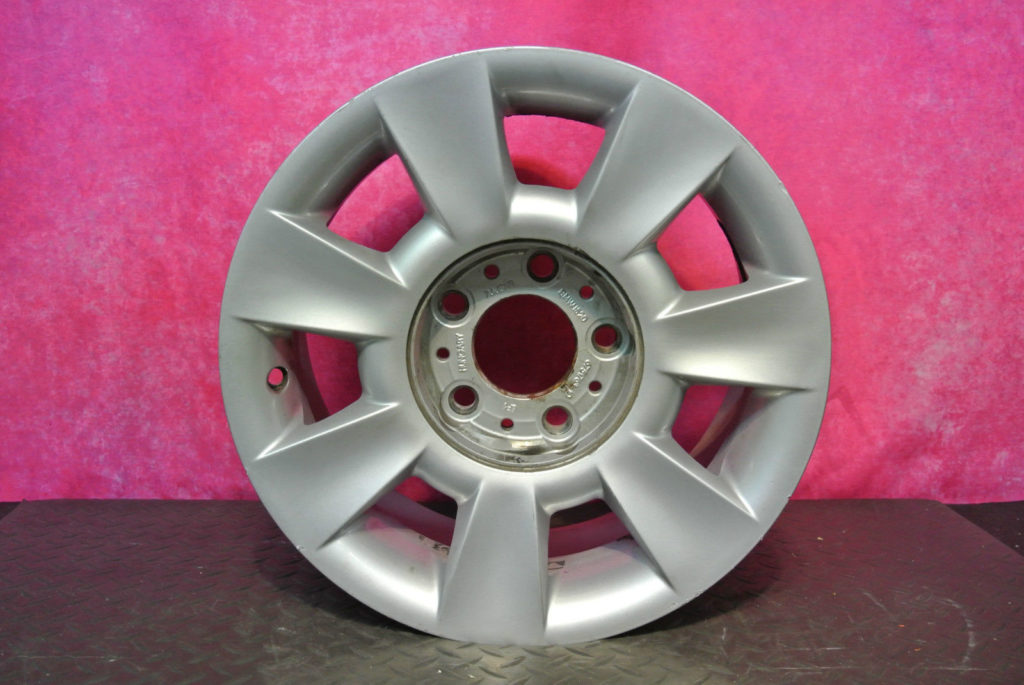 BMW 520d 520i E39 15" OEM Rim