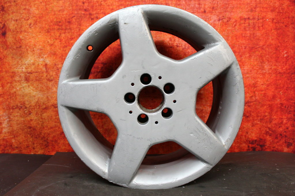 2003-2005 Mercedes S430 18" OEM Wheel — interchange 65310