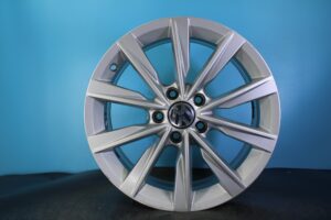 Volkswagen Beetle Tiguan 2017 18 2019 17" OEM Rim Wheel 69975 5N0601025AJ8ZB 91445955