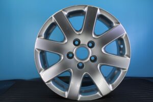 Volkswagen Passat 2006 2007 16" OEM Rim Wheel 69825 3C0601025M 96290827