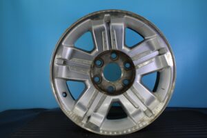 Chevrolet Avalanche Silverado Suburban Tahoe 2009 10 11 12 13 2014 18" OEM Rim Wheel 5353 9595988 97168480