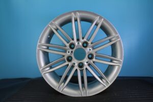 BMW 128i 135i 2008 09 10 11 12 2013 17" OEM Rim Wheel 71252 36118036937 94380137