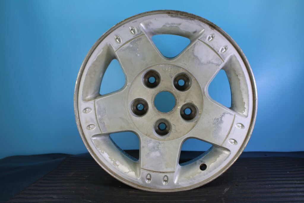 2004-2005 Dodge Durango Ram 1500 17" OEM Rim