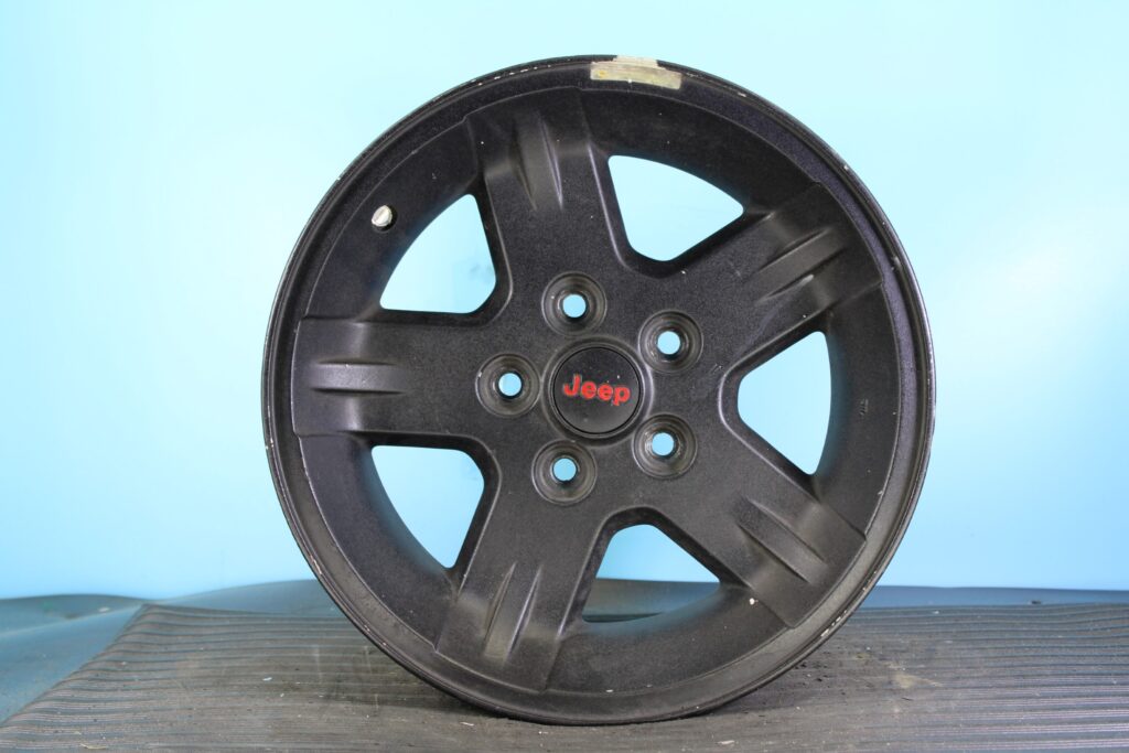 2004-2006 Jeep Wrangler 15" OEM Rim