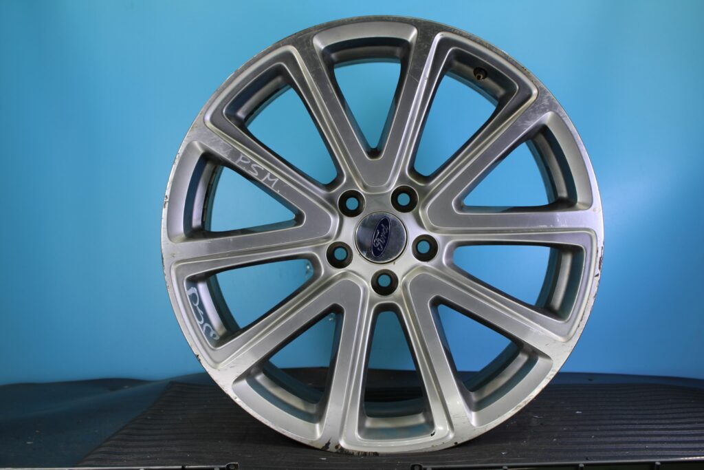 2013-2016 Ford Escape 18" OEM Wheel — interchange 3944