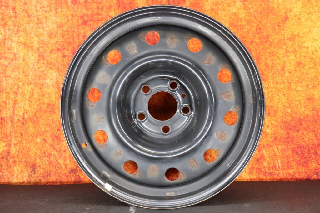 2005-2012 Chrysler 300 17" OEM Rim