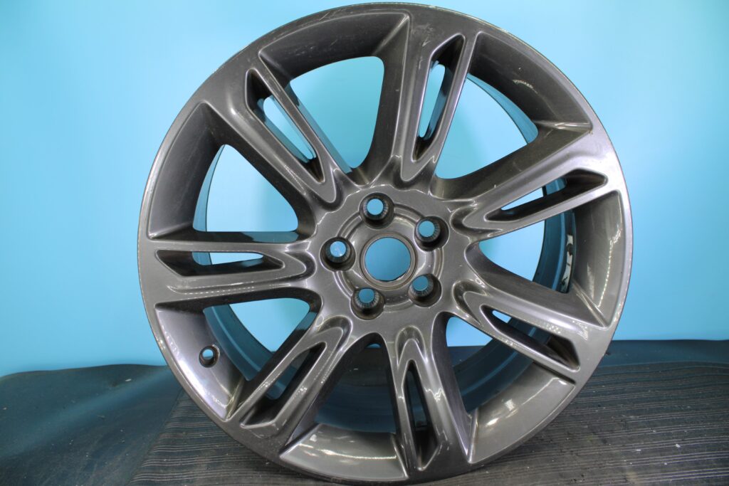 2016-2019 Land Rover Range Rover Evoque 19" OEM Rim