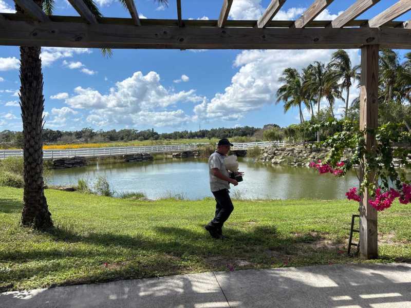 Cockroach exterminator Fort Myers FL